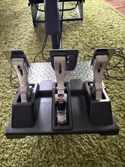 Prodej simracing setu: Playseat Evolution + Thrustmaster T30 - 6