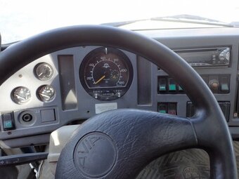 8.2t hák kontejner Avia 80 - 6