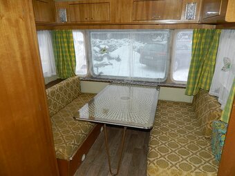 Dvouosý karavan Tabbert se stanem - 6