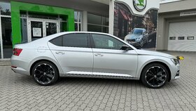 Škoda Superb 2.0tsi 206kw  nové vozidlo 7km - 6