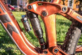2023 TREK SLASH 8 - 6