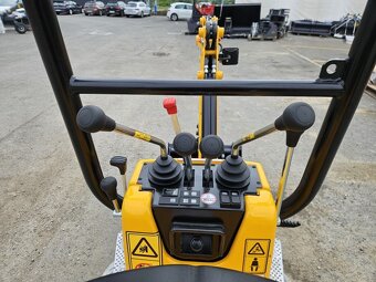 Minirypadlo JCB 8008 CTS - 6