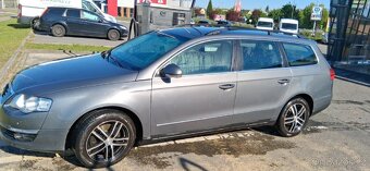 VOLKSWAGEN PASSAT B6 - 6