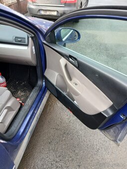 VW Passat 2.0 b6 - 6