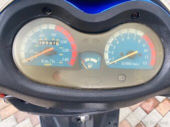 Prodám skútr 125ccm - 6