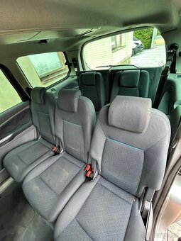 Ford Galaxy 2.0tdci 103kw, 7 míst, manuál - 6