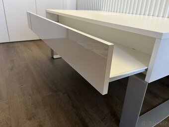 Konferenční stůl - 6