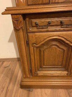 Rustikální skříňka s vitrínou - 6