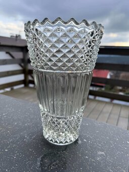 Vázy - nález z půdy - 6