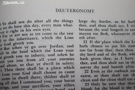 Bible Commentary - doprava je v ceně - 6
