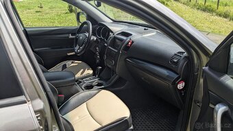 Kia Sorento II plná výbava - 6