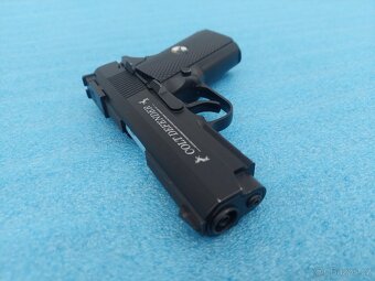 CO2 COLT UMAREX DEFENDER 4,5 mm - 6