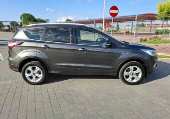 Ford Kuga 1.5 EcoBoost 2x4 Titanium - 6
