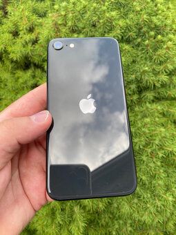 iPhone SE 2020 64Gb...černý - 6