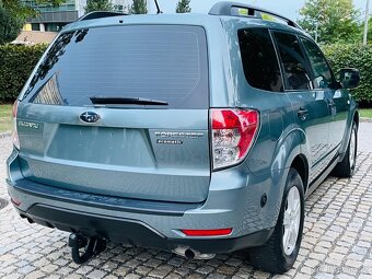 SUBARU FORESTER 2.0i 4x4 AUT TAŽNÉ SERVISKA - 6