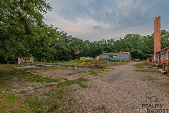 Prodej komerčního pozemku cca 1000 m2 v Moravském Krumlově - - 6