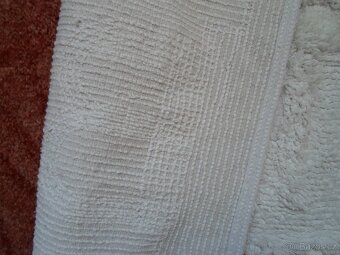 Bílá koupelnová předložka - 6