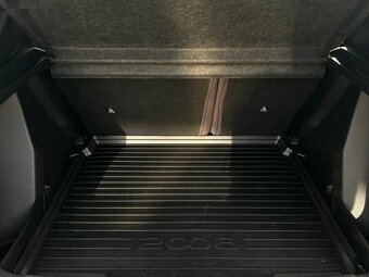 Peugeot 2008, ALLURE 1.2PT 100"MAN6"Zimáky - 6