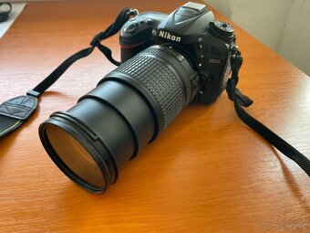 Nikon D7200 s objektivem 18-140 - 6