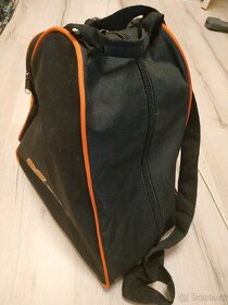 Kolečkové brusle a batoh - 6
