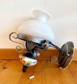 Stará nástěnná kovaná lampa, styl petrolejka - 6