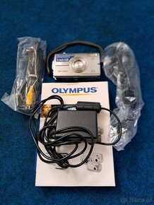 OLYMPUS SP-700 - 6