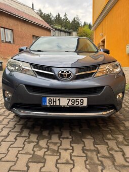 Toyota RAV4 AWD (4x4) - 6