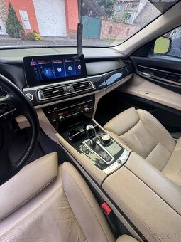 BMW 740i - 6