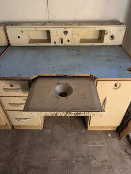 Starožitný nábytek CHIRANA - 6