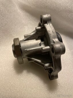 VODNÍ ČERPADLO ŠKODA - 047 121 005 - 6