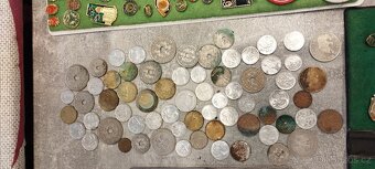 VELKÁ SBÍRKA ODZNAKŮ + MEDAILE + MINCE – 40+ LET STARÉ - 6