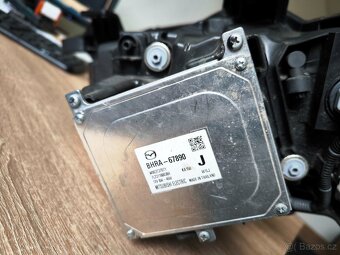 PP světlomet Mazda 3 BP 19- - 6