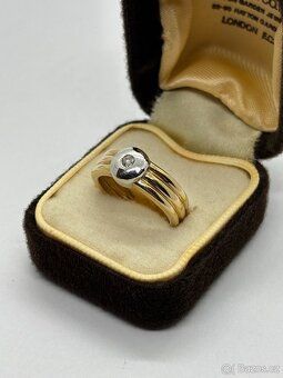 Zlatý prsten s briliantem, cca 0,08CT - 6