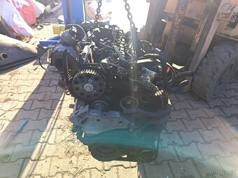 CAYC motor 1.6 tdi 77 kw - 6