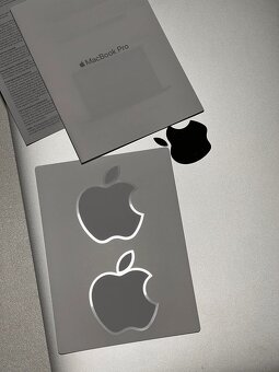 MacBook Pro 15'' - 6