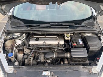 Peugeot 307 cc 2.0i 100 kW - 6