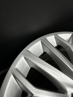 Alu Audi 5x112 r16 8V0601025BJ - 6