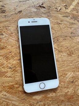 Apple iPhone 7 128GB Zlatý - 6