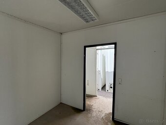 Kontejner 6x3x2.8M / R.V. 2016 / Nabouraný bok - 6