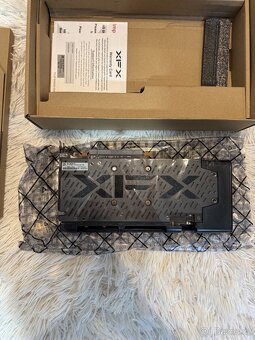 Radeon RX 5500 XT 4GB GDDR6 - 6