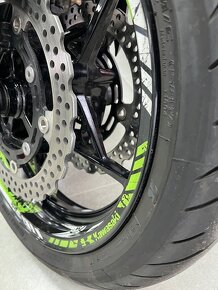 KAWASAKI Z900 - 6