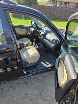 Toyota Rav4 - 6