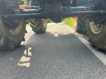 Zetor 7245 téměř nejetý - stav nového stroje, origo lak - 6