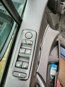 Peugeot 807 2,2 HDi - 6