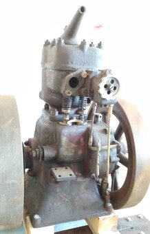 Stabilní motor Slavia 4-5HP Vivax - 6