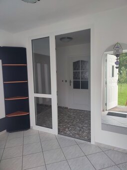 rodinný dům s pozemky,chatkou - 6