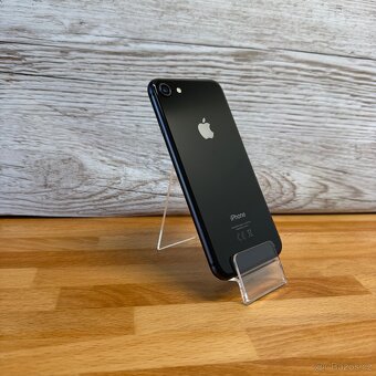 iPhone 8 256GB, černý (12 měsíců záruka) - 6