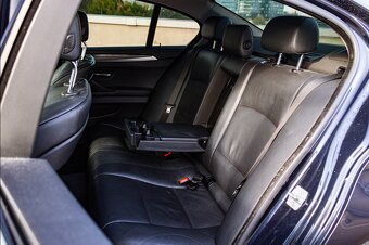 BMW Rad 5 520d 135kW / Bi-Xenon / - 6