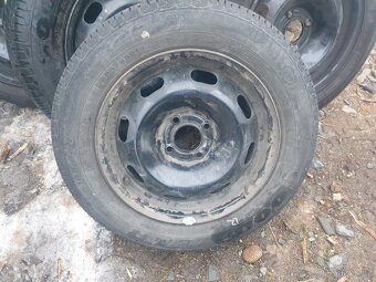 Goodyear 185/65/15 - 6