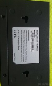 Planet _Fast Ethernet Switch - 6